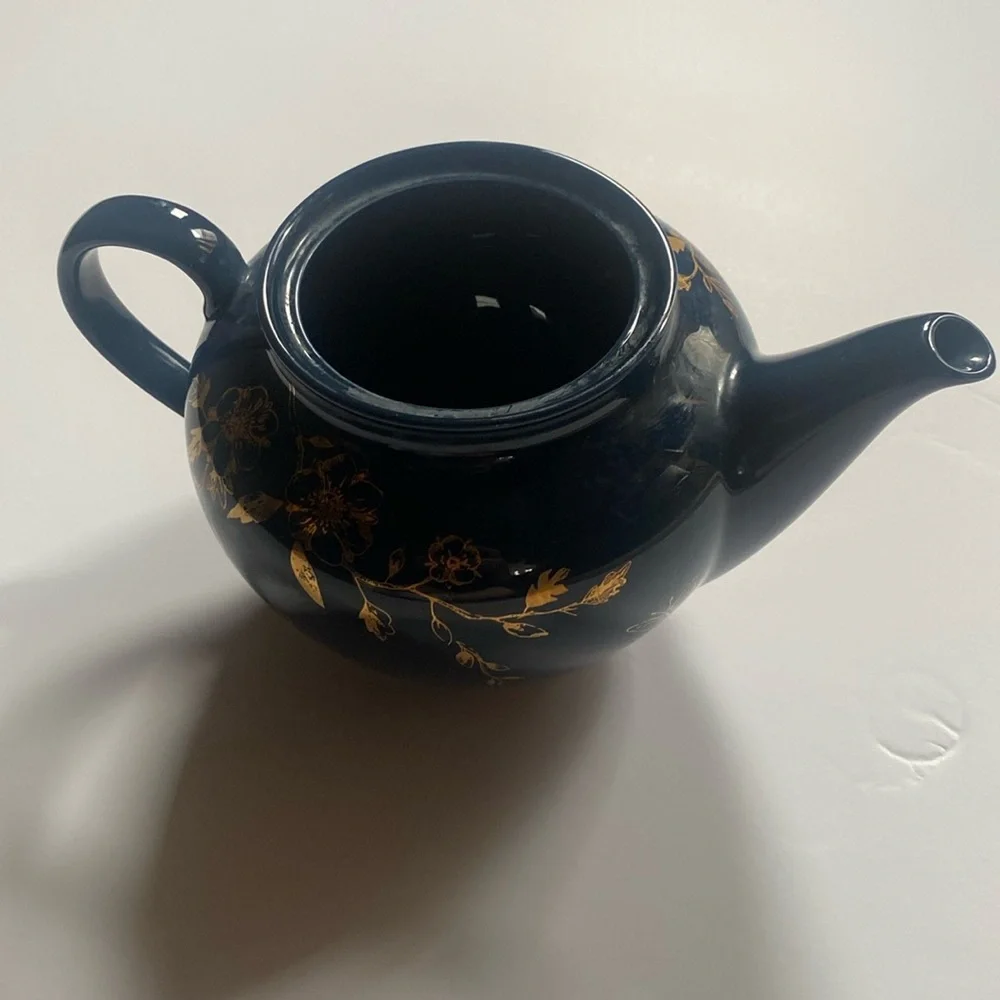 Used Lenox Sprig & Vine Teapot. Without lid.